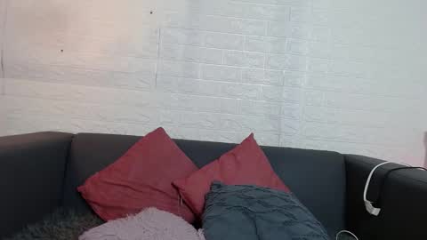 Layla online show from February 2025 11:55:02 PM