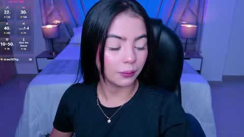 Layla Breezee online show from June 2026 11:19:05 AM