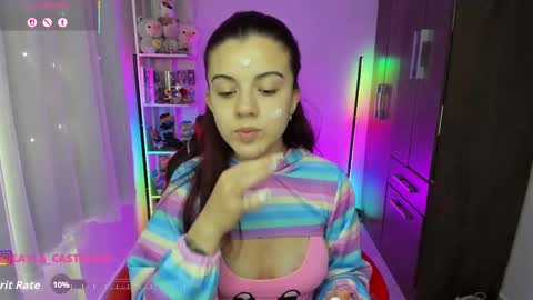 Layla online show from September 2025 03:15:01 PM