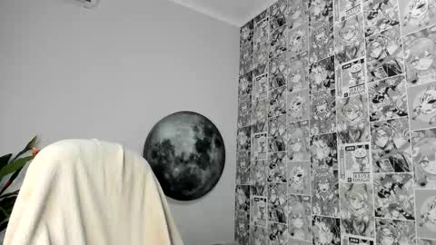 Layla online show from November 2025 06:24:02 AM