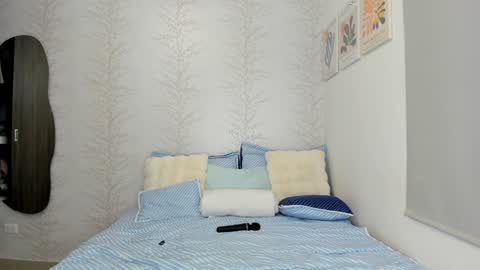 Snapshot of layla_vanegas chatting on January 2025 10:38:01 PM Layla Vanegas online show from January 2025 10:38:01 PM