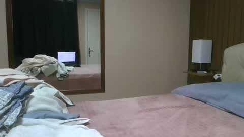 kelly online show from March 2025 11:32:02 PM