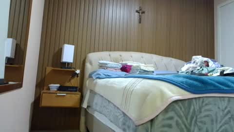 kelly online show from September 2025 10:20:01 PM