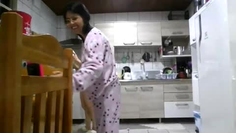 Snapshot of laylabrasil chatting on July 2026 01:12:01 AM kelly online show from July 2026 01:12:01 AM