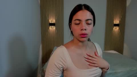 LaylaEmber online show from January 2026 12:29:02 PM