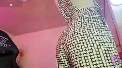 laylafoxy_tay online show from October 2025 04:48:01 AM