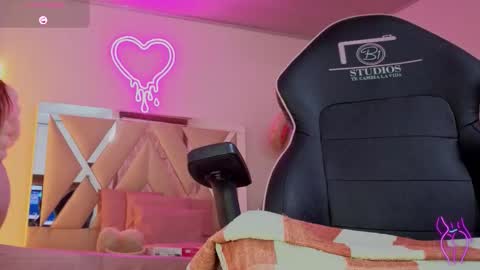 laylafoxy_tay online show from November 2025 03:19:01 AM