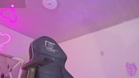 laylafoxy_tay online show from November 2025 03:37:02 AM