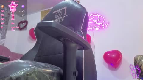 laylafoxy_tay online show from February 2026 03:24:02 AM