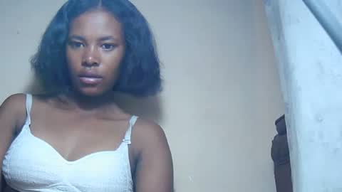 laylah517 online show from November 2025 02:11:01 AM