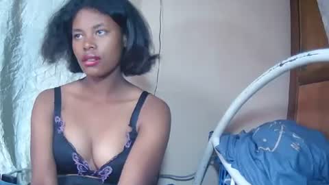 laylah517 online show from November 2025 02:56:02 AM