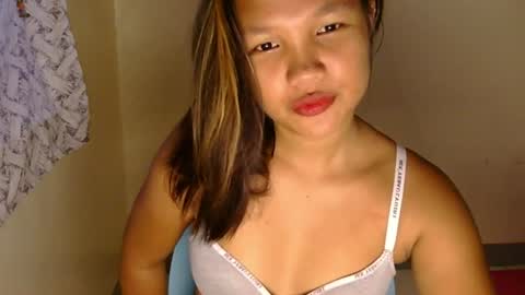 Snapshot of laylanimfa chatting on June 2026 11:36:02 PM Nimfa online show from June 2026 11:36:02 PM