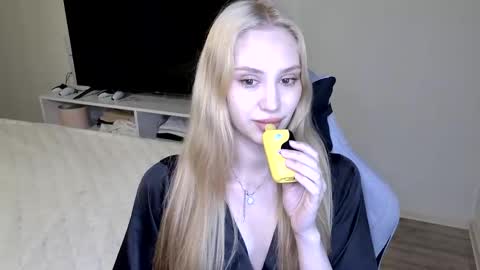 LaylaPretty001 online show from June 2026 04:23:01 AM