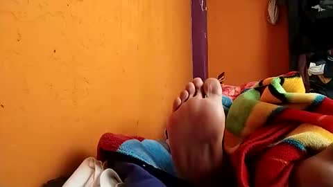 lazyebone online show from November 2025 06:53:02 PM