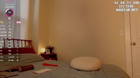 Cece  online show from December 2024 09:06:01 PM