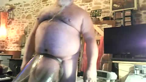 le pamplemousse online show from November 2025 07:12:01 AM