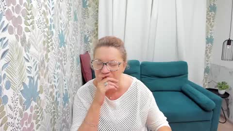 Lea online show from December 2024 05:07:02 AM