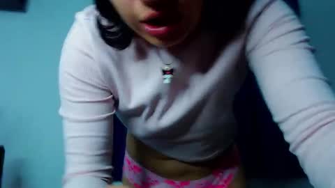 Snapshot of lea_moreau_ chatting on September 2025 03:06:02 AM LeaMoreau online show from September 2025 03:06:02 AM