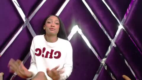 lea sewwtly online show from September 2025 01:44:02 PM