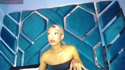 lea sewwtly online show from October 2025 01:34:01 PM