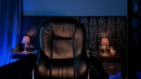 Lea Velle online show from November 2025 08:57:02 AM