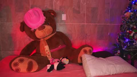 Vero Andy and Caius online show from December 2024 01:04:02 AM