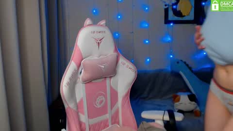 Leah  Gotty online show from December 2024 02:33:02 PM