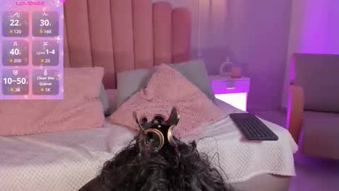 Leah online show from December 2025 02:36:02 PM