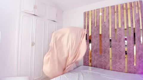 Leah  online show from January 2025 11:51:01 PM