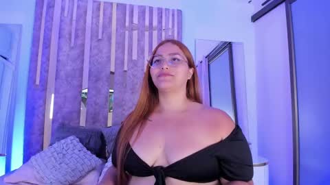 Leah  online show from February 2025 02:28:02 AM