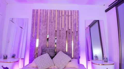 Leah  online show from March 2025 11:37:02 PM