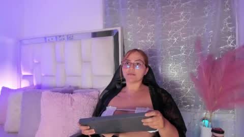 Leah  online show from July 2026 03:41:01 AM