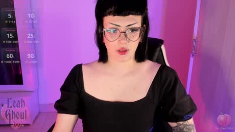  Leah   Independent Model  OF leahghoul666  online show from January 2025 04:01:01 AM