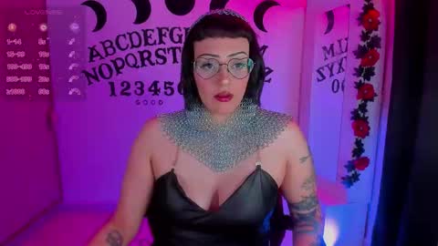  Leah   Independent Model  OF leahghoul666  online show from November 2025 02:00:01 AM
