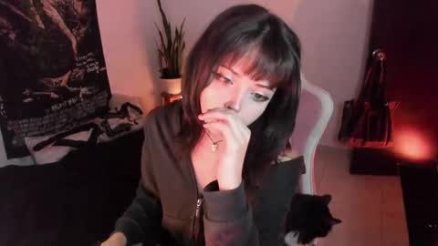  Amelia Black  OF AMELIABLACK666 I lost all my thumbs up help me to get 80 online show from September 2025 07:41:02 AM