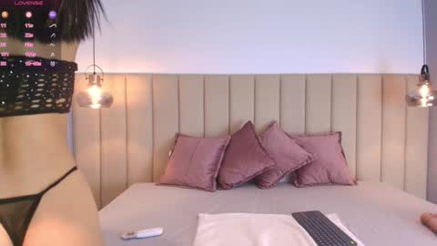 Hey Im Lea online show from February 2025 10:50:02 AM