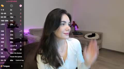 Leana online show from October 2025 04:38:02 PM