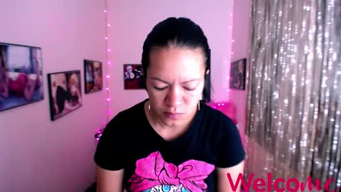 Snapshot of leandra_sex chatting on January 2025 12:56:01 PM Leandra online show from January 2025 12:56:01 PM