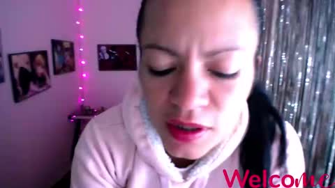 Snapshot of leandra_sex chatting on January 2025 03:29:02 PM Leandra online show from January 2025 03:29:02 PM