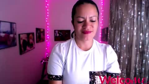 Snapshot of leandra_sex chatting on February 2025 06:35:02 PM Leandra online show from February 2025 06:35:02 PM