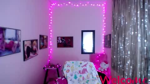 Snapshot of leandra_sex chatting on February 2025 06:24:01 PM Leandra online show from February 2025 06:24:01 PM