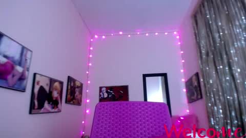 Snapshot of leandra_sex chatting on February 2025 06:32:02 PM Leandra online show from February 2025 06:32:02 PM