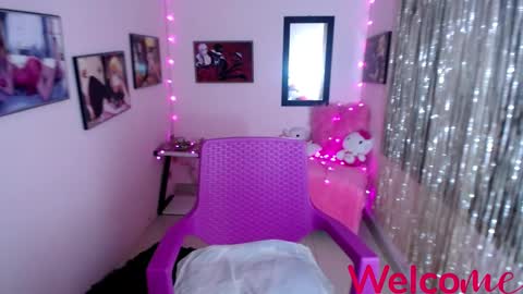 Snapshot of leandra_sex chatting on February 2025 06:20:01 PM Leandra online show from February 2025 06:20:01 PM