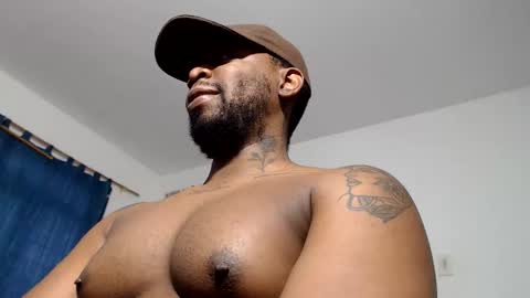 Latino hot online show from June 2026 10:26:01 PM