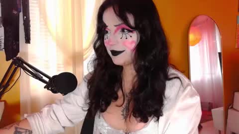 Lea Ray Pie online show from October 2025 07:26:01 PM