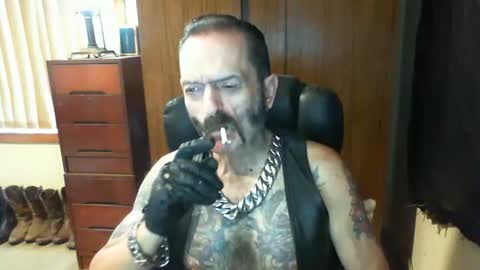 Snapshot of leathergreaser chatting on February 2025 10:33:01 PM leathergreaser online show from February 2025 10:33:01 PM