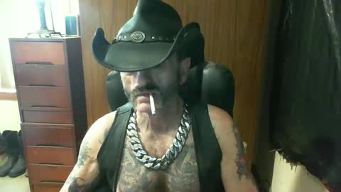 Snapshot of leathergreaser chatting on November 2025 11:30:01 PM leathergreaser online show from November 2025 11:30:01 PM