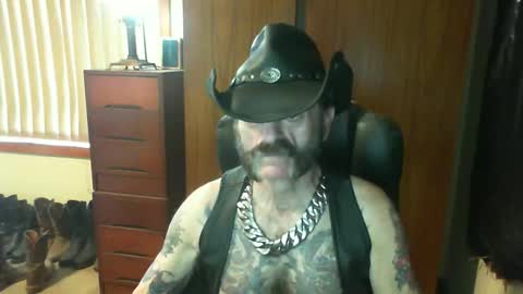 leathergreaser online show from April 2026 12:52:01 AM