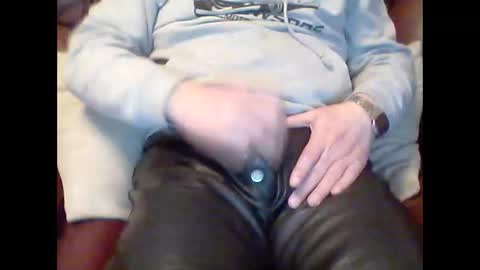 Snapshot of leatherpants68 chatting on March 2026 10:27:02 PM leatherpants68 online show from March 2026 10:27:02 PM