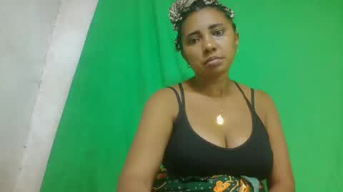 leatiana online show from February 2026 10:06:01 PM